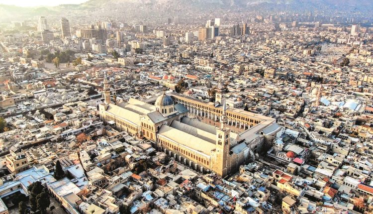 العيش في دمشق